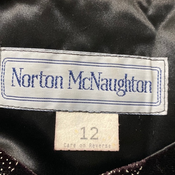 Vintage Norton McNaughton blk velvet jacket - Size 12 - Picture 6 of 10